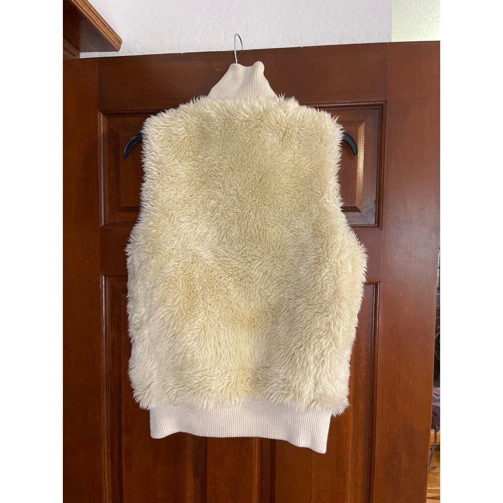 VINTAGE ALPRAUSCH FAUX FUR VEST SMALL - Picture 5 of 8